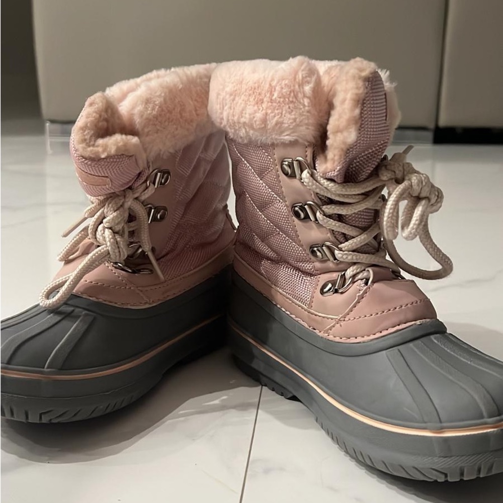 Girl winter boots